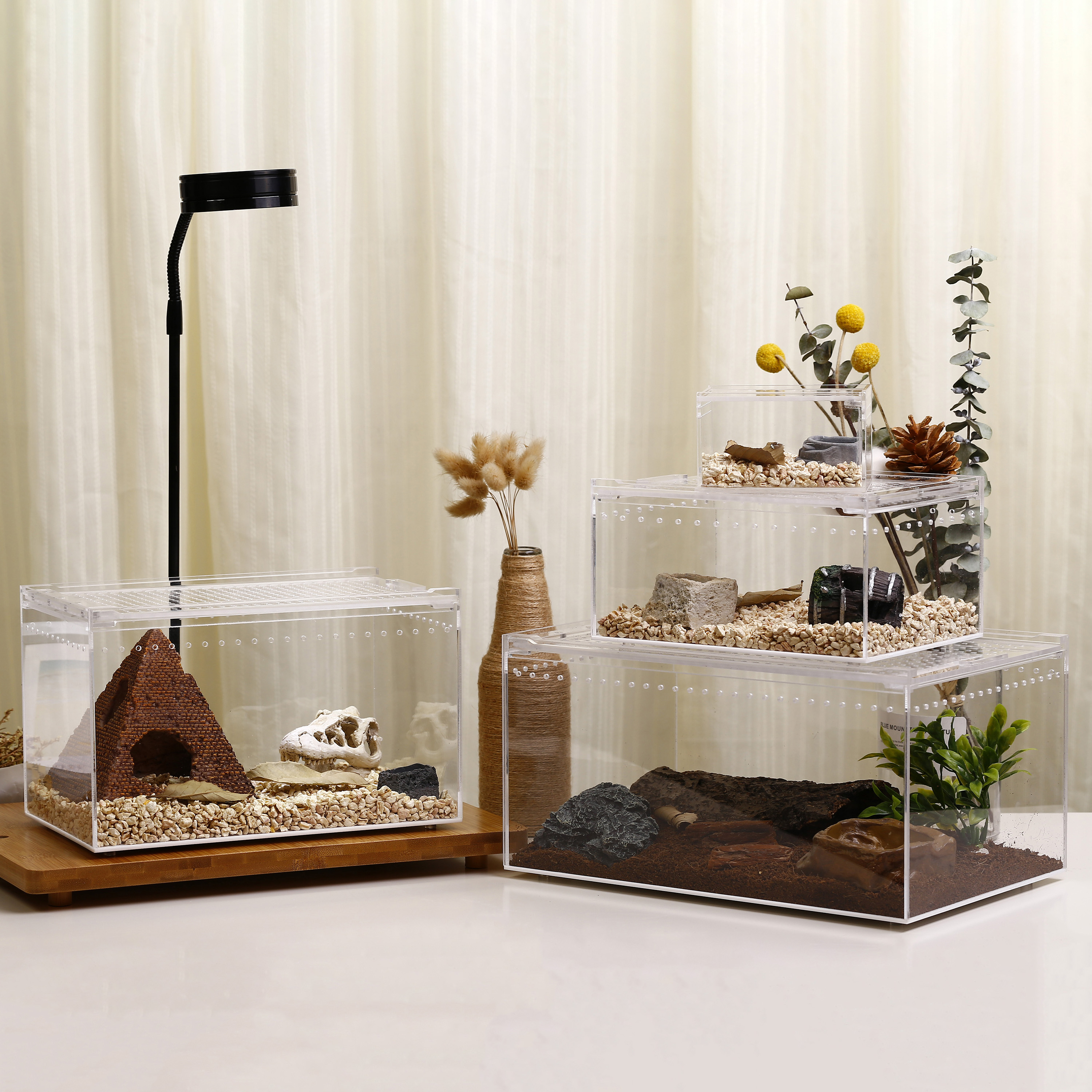 High Transparent Integrated Acrylic Reptile Feeding Box with Sliding Lid Cover