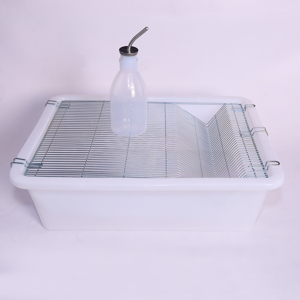 lab rat cage